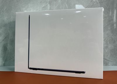 Macbook Air M2 16/256 Midnight Blue Nguyên Seal. Mua bán Laptop tại Quận 4 Tp Hồ Chí Minh được đăng bởi Minh Đặng
