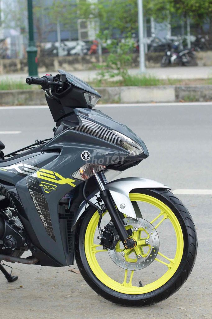 siêu phẩm ex155 date 2022 chạy chuẩn hơn 7000km. Mua bán Xe máy tại Quận Hoàng Mai Hà Nội được đăng bởi Thành hình 4