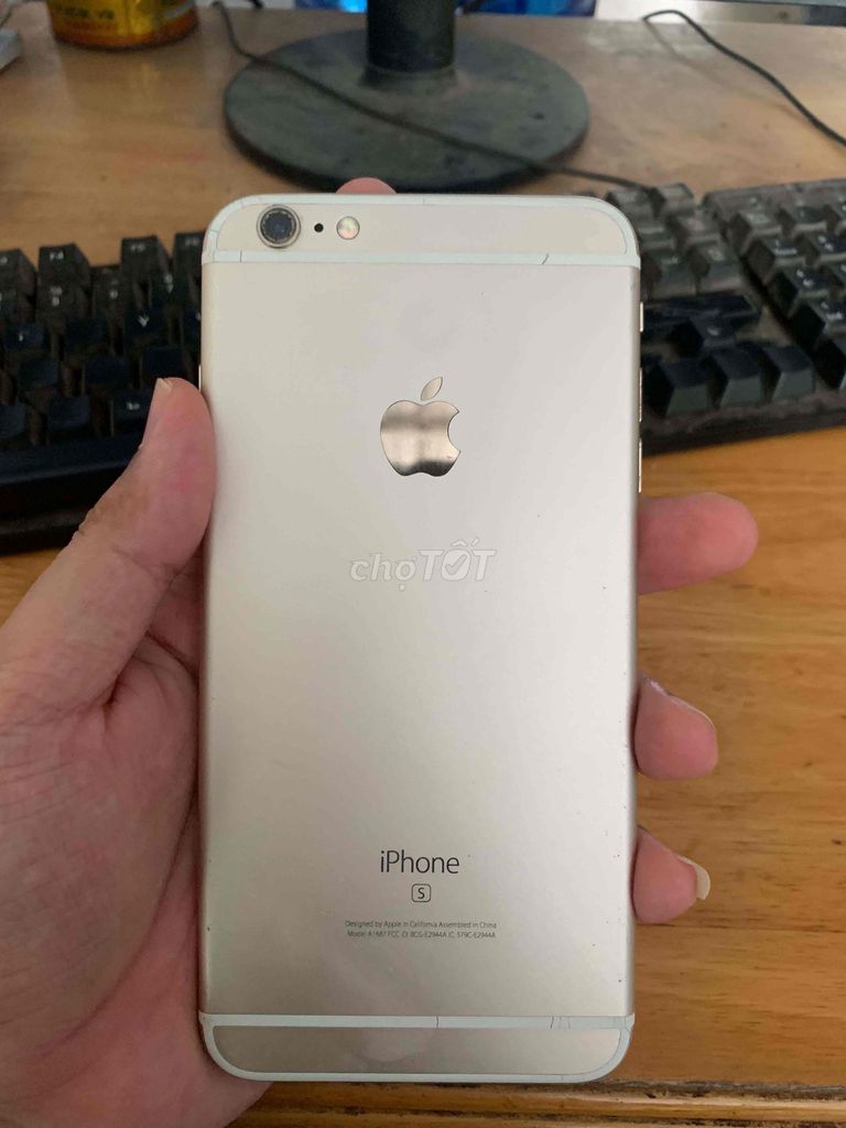 Apple iPhone 6s Plus Vàng Quốc tế. Mua bán Điện thoại tại Huyện Vĩnh Thạnh Cần Thơ được đăng bởi Nguyễn Phong hình 1