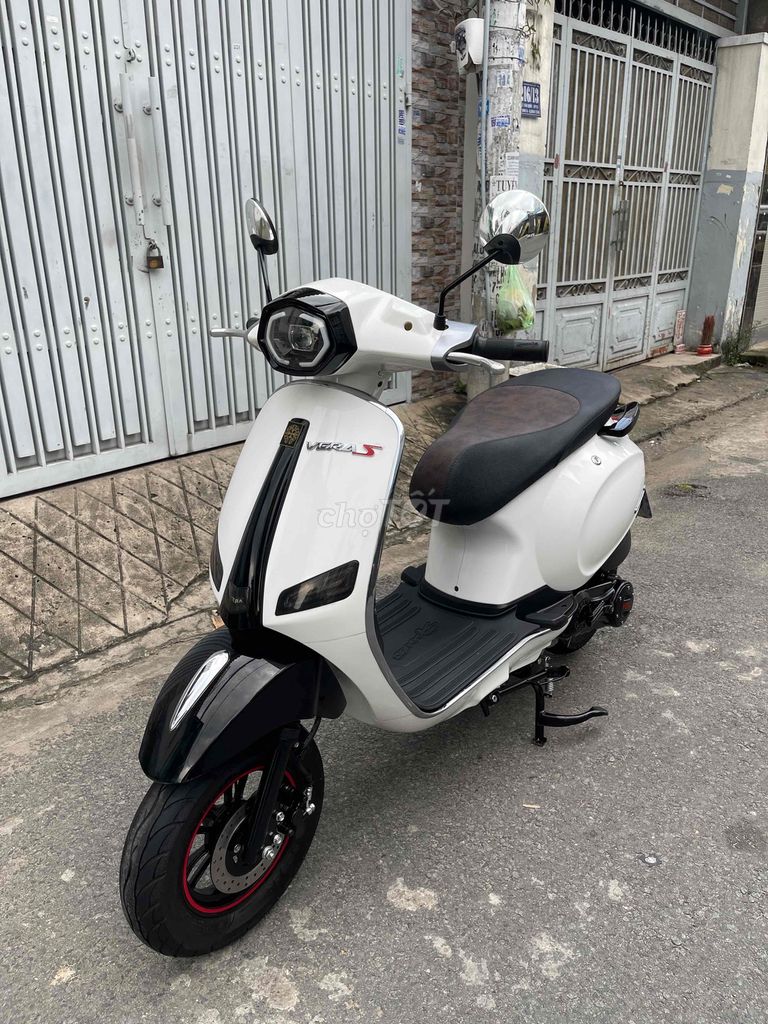 Vespa VERA S 50cc 2024 bstp 9chủ xe đẹp như mới