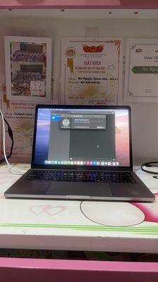 Macbook pro 13ince,mới 99%,i7 2.7hz,ram 16gb,256gb