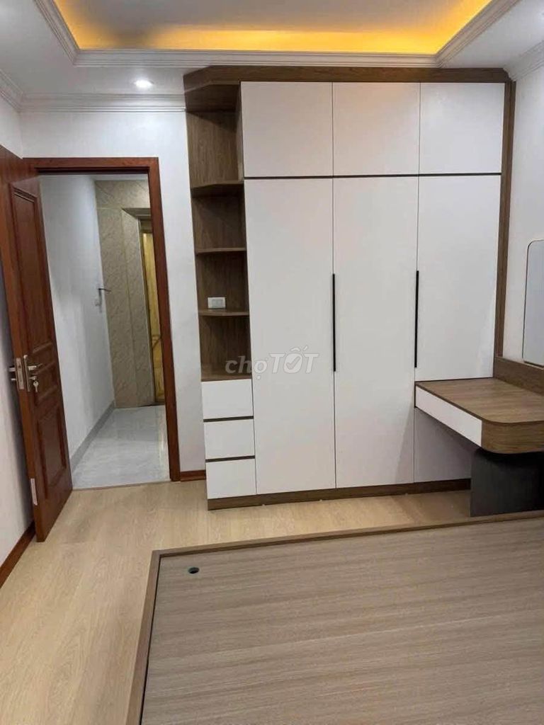 Продажа дома 30 м², 5 этажей, лифт, авто, Ла Кхе, Ха Донг