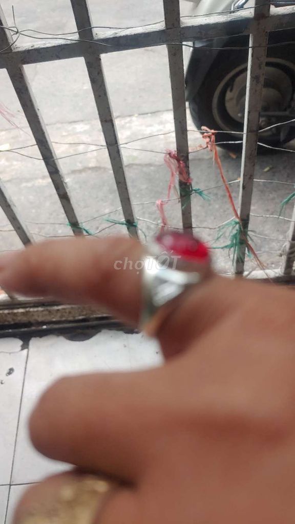 Nhẫn Bạc Unisex Đỏ. Mua bán Phụ kiện thời trang khác tại Quận 3 Tp Hồ Chí Minh được đăng bởi Sinh Nguyenduc hình 1