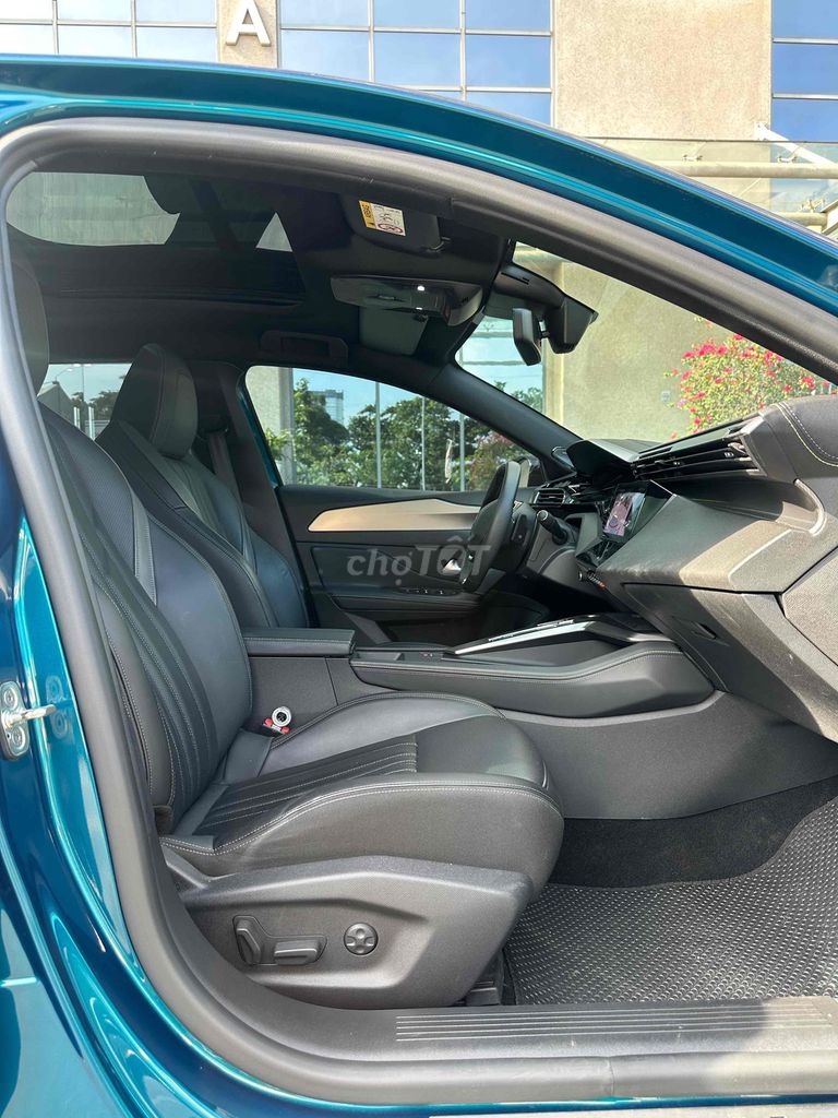 Peugeot 408 GT Đk 9/2024 Odo 22.800 Km Siêu Mới. Mua bán Ô tô tại Quận 8 Tp Hồ Chí Minh được đăng bởi Hiếu Trần hình 13