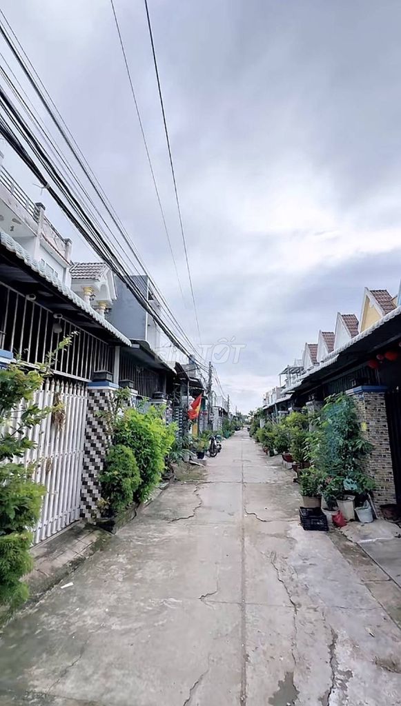 Cần bán nhà