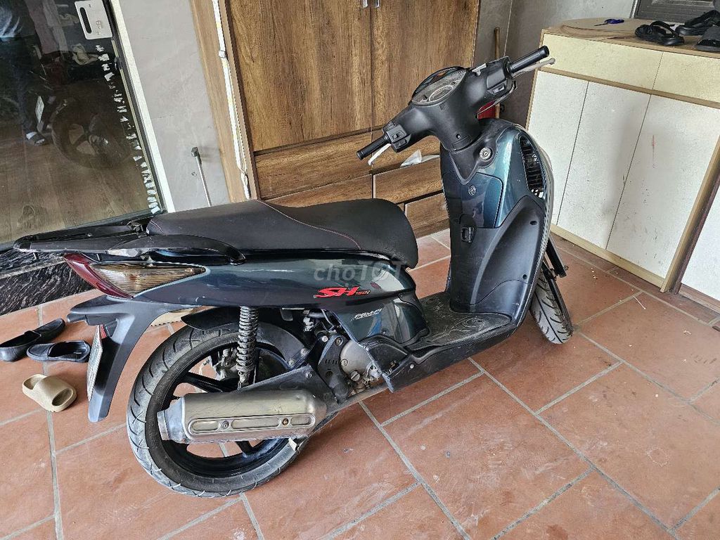 Xe nhà ko dùng cần bán.nhập ý ,kim phun điện tử ,. Mua bán Xe máy tại Huyện Đông Anh Hà Nội được đăng bởi Quang Hoang hình 2