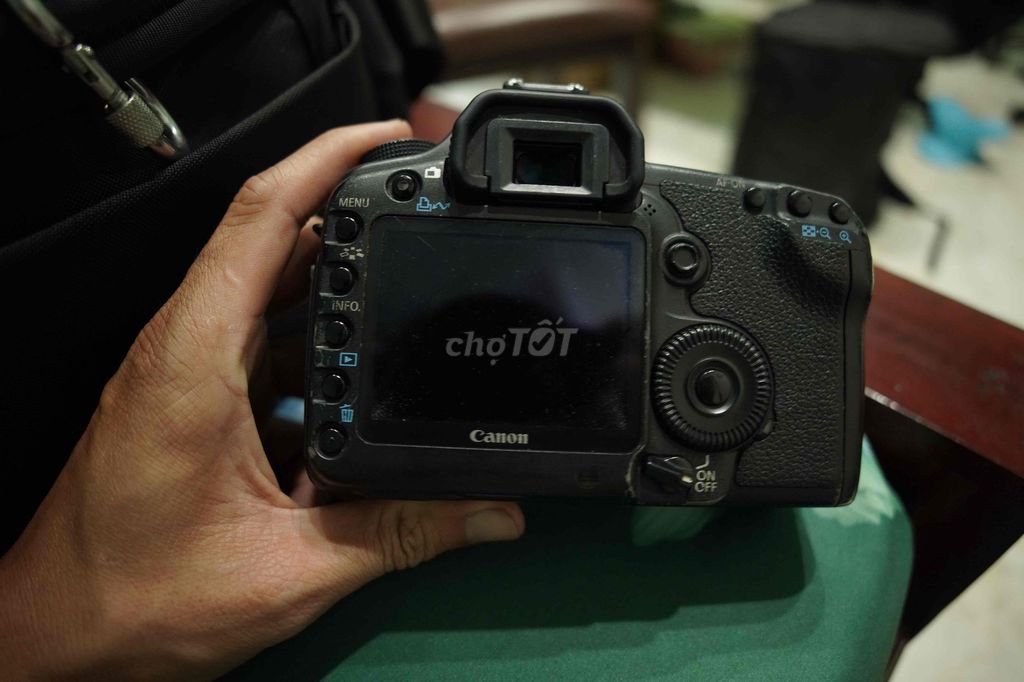 Máy ảnh Canon 5D Mark II Đen. Mua bán Máy ảnh, Máy quay tại Huyện Trảng Bom Đồng Nai được đăng bởi trọng thủy hình 1