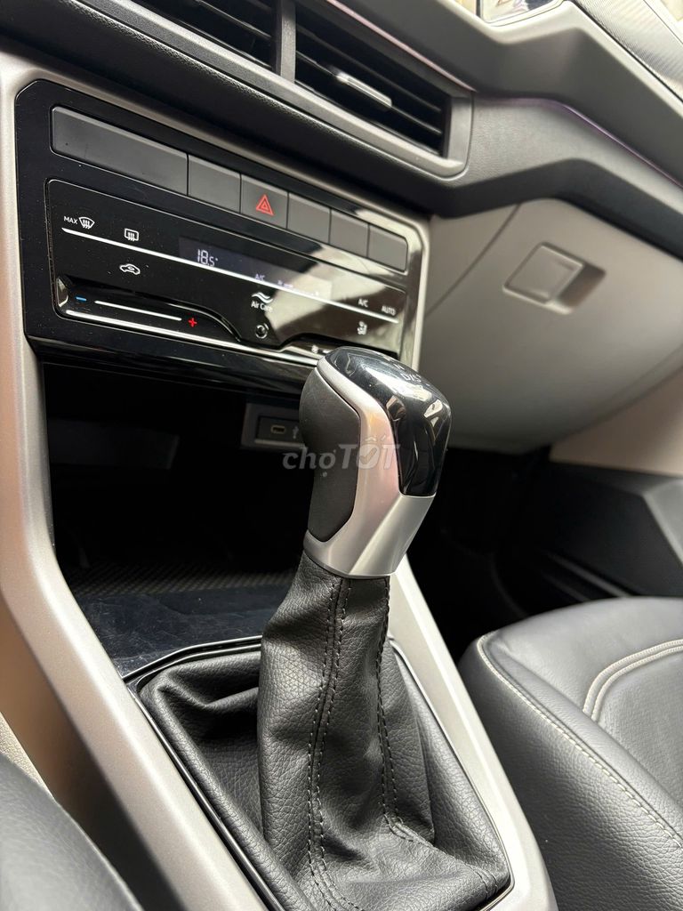 Volkswagen T-Cross Vàng 5 chỗ. Mua bán Ô tô tại Thành phố Thủ Đức Tp Hồ Chí Minh được đăng bởi Nguyễn An Phương hình 10