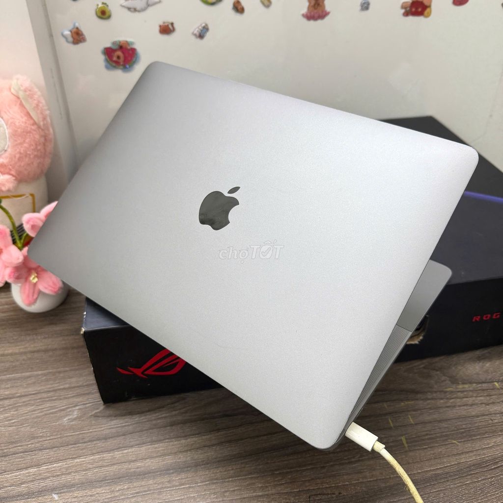 Apple MacBook Air 2018 i5 8GB/256GB. Mua bán Laptop tại Quận Thanh Xuân Hà Nội được đăng bởi hùng anh hình 1