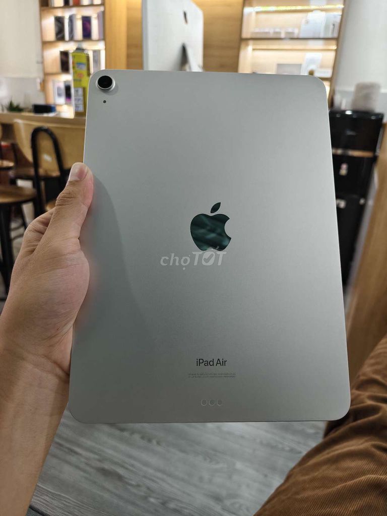 iPad Air 6 M2 Wifi 128GB Trắng zin full cn. Mua bán Máy tính bảng tại Quận Bình Thạnh Tp Hồ Chí Minh được đăng bởi DKSV hình 1
