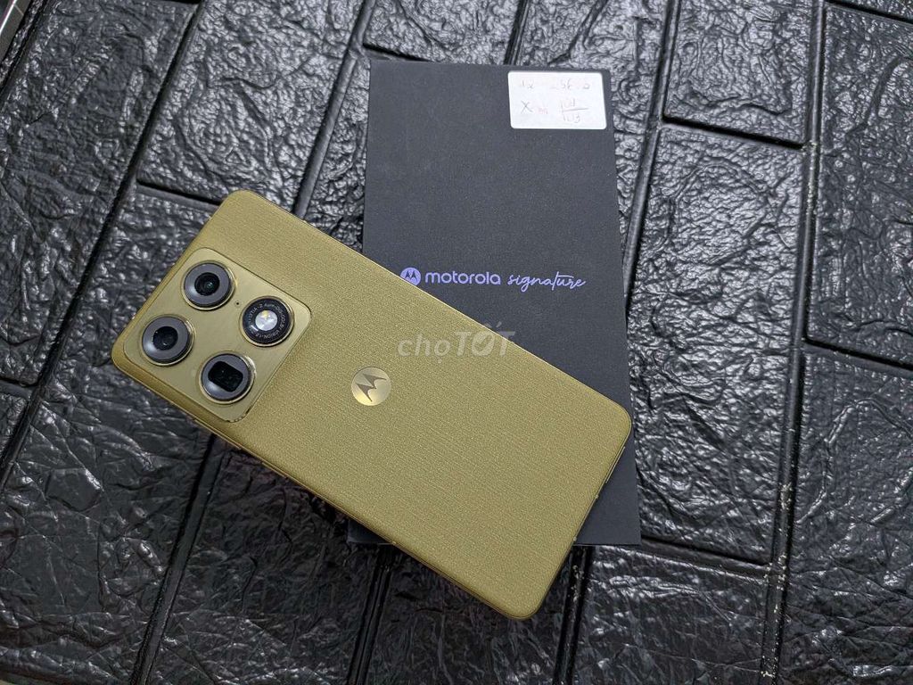Motorola Signature 256Olive 99% Chính hãng TGDD GL. Mua bán Điện thoại tại Quận Gò Vấp Tp Hồ Chí Minh được đăng bởi Minh hình 1