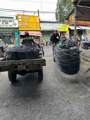 Tuyển 4 Nam chạy ba gác ,làm Sắt Thép Xây Dựng.
