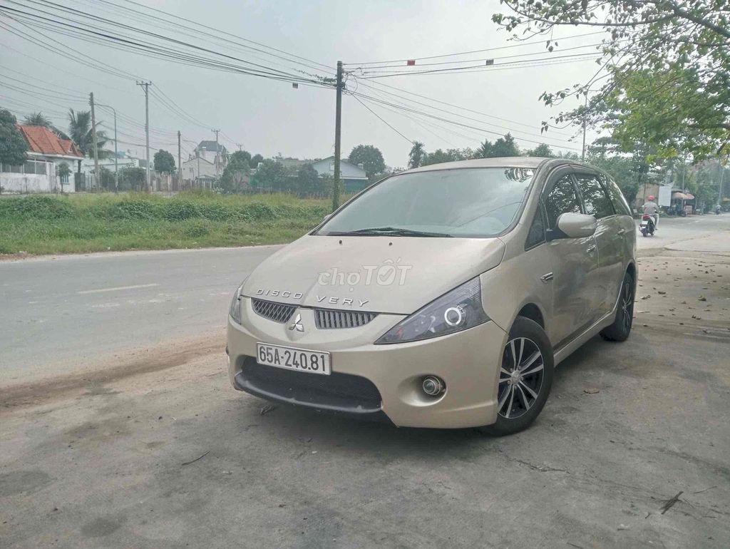 Mitsubishi Grandis 2005 7 chỗ gd ngon giá rẻ. Mua bán Ô tô tại Thành phố Thuận An Bình Dương được đăng bởi Kim Nam Auto Tom  hình 4