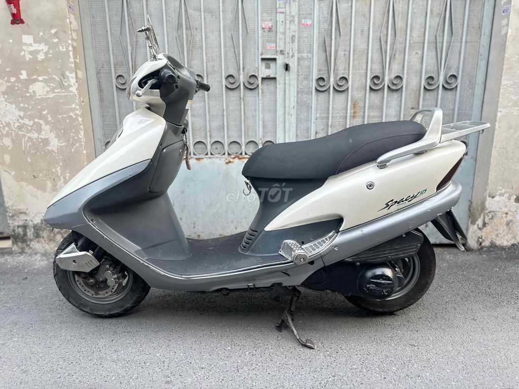 Spacy 125 2001 máy êm ru áo liền đẹp giấy tờ đầyđủ. Mua bán Xe máy tại Quận Gò Vấp Tp Hồ Chí Minh được đăng bởi Quang Duy hình 1