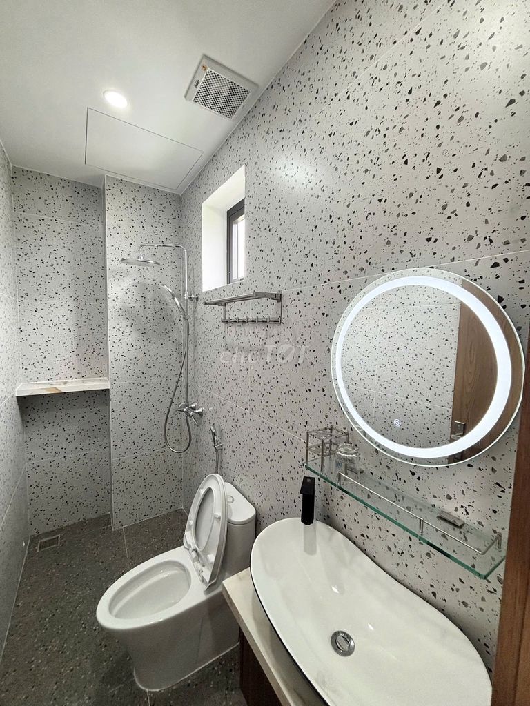 Cho thuê căn hộ studio mới tinh gần Cầu Minh Mạng