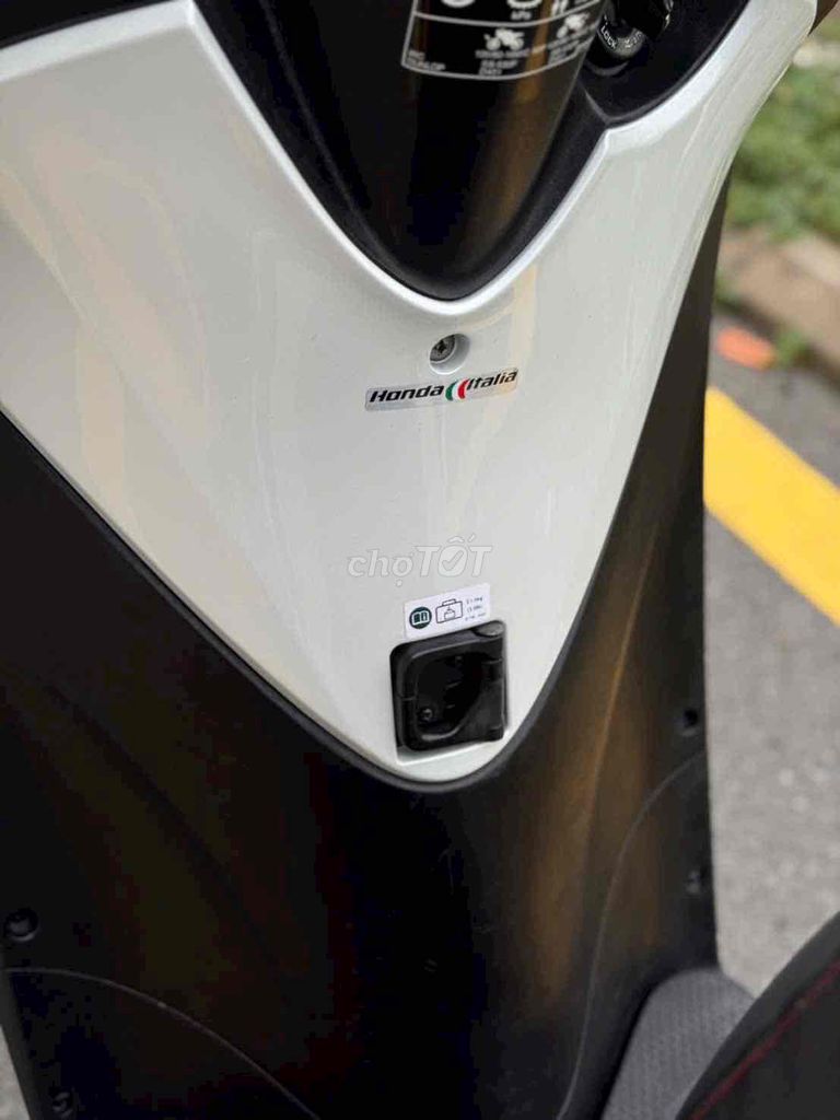 SH150i ý sm 106 đăng ký 2012 chưa rớt đầu. Mua bán Xe máy tại Thành phố Thủ Đức Tp Hồ Chí Minh được đăng bởi Tòng Nguyễn hình 3