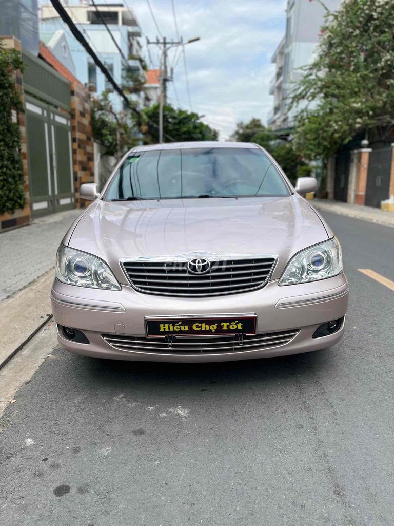Toyota Camry 3.0V chính chủ hồ sơ cầm tay