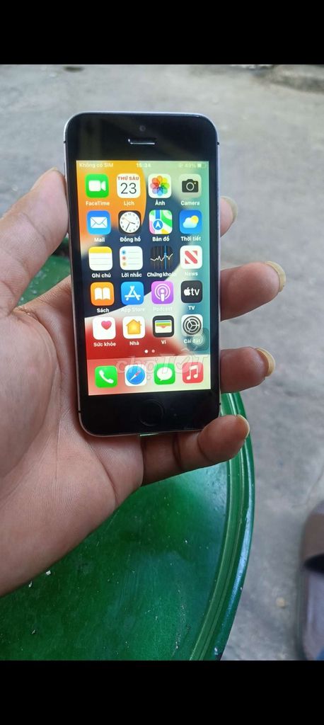 Apple iPhone SE Bạc. Mua bán Điện thoại tại Quận 12 Tp Hồ Chí Minh được đăng bởi miền tây  quê tôi  hình 1