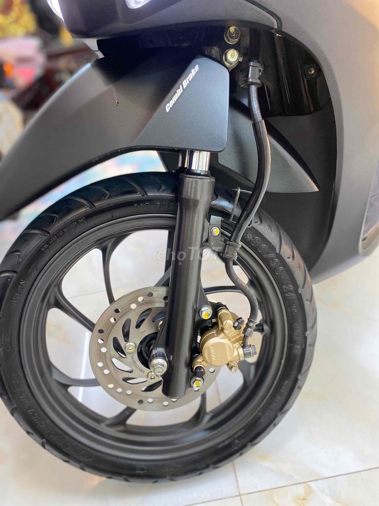 Vision Fi Smarkey (Trùm mền) Bstp mới 98% Zin.. Mua bán Xe máy tại Quận 4 Tp Hồ Chí Minh được đăng bởi Huy hình 5