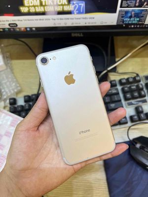 Apple iPhone 7 128GB thanh lý linh xuân Thủ Đức