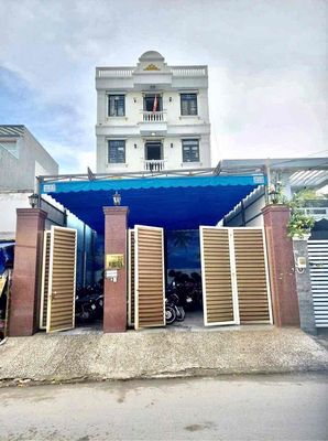 Bán Toà Nhà CHDV Mặt Tiền Kinh Doanh Phường Trường Thọ Tp Thủ Đức. Mua bán văn phòng, mặt bằng kinh doanh tại Thành phố Thủ Đức Tp Hồ Chí Minh được đăng bởi Nguyễn Phú