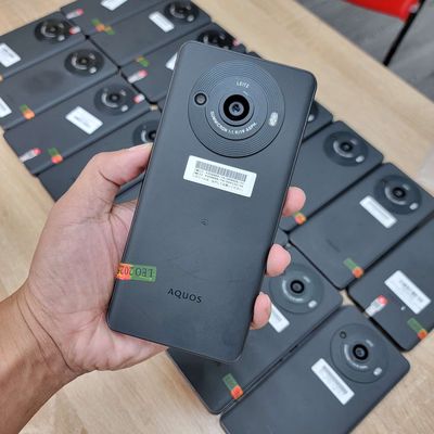 Siêu phẩm Sharp R8 pro zin đẹp 99 full chức năng. Mua bán Điện thoại tại Quận Gò Vấp Tp Hồ Chí Minh được đăng bởi DuyAnh
