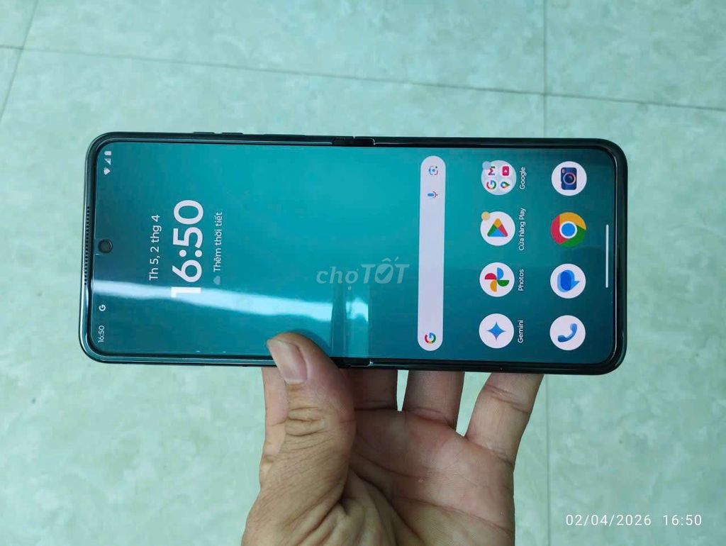 Moto Razr plus 2024 (razr 50 ultra) quốc tế có gl. Mua bán Điện thoại tại Huyện Châu Thành Tiền Giang được đăng bởi Qmobile hình 1