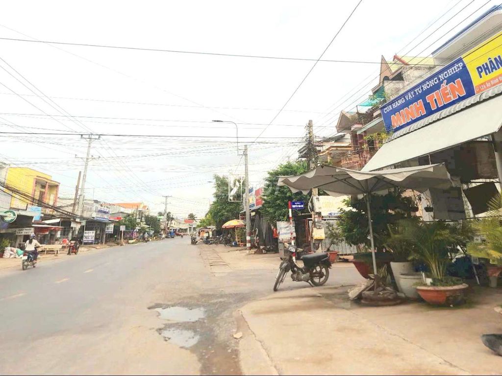 Hàng thơm, chỉ 2 tỷ sở hữu 1000m2 đất có 450m2 thổ cư cực đẹp. Mua bán đất tại Huyện Tân Trụ Long An được đăng bởi Thanh Hùng hình 3