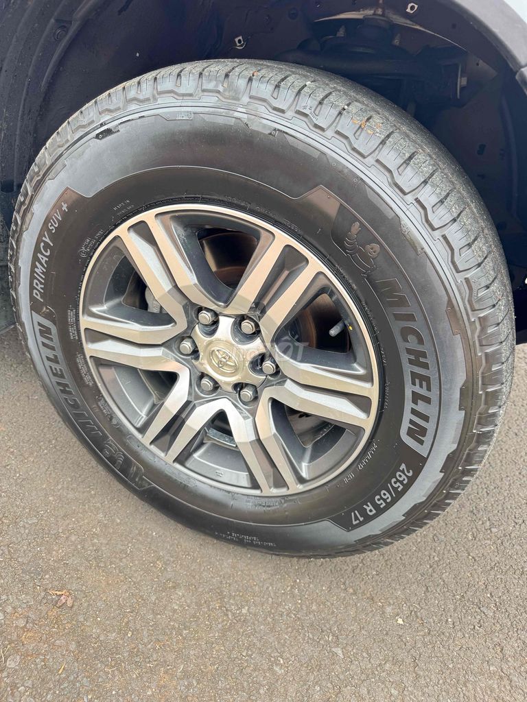 Toyota Fortuner 2020 2.4G 4x2 AT - 93000 km. Mua bán Ô tô tại Thành phố Buôn Ma Thuột Đắk Lắk được đăng bởi AUTO  THẮNG TOÀN PHÁT  hình 15