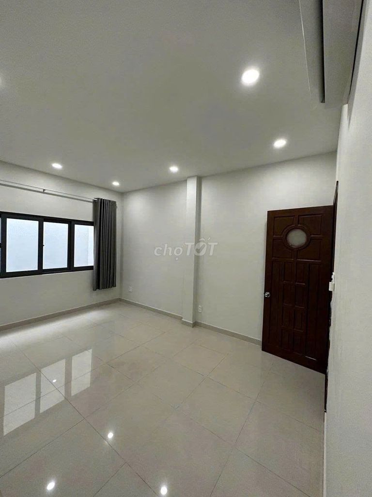 Chính chủ cho thuê nhà MT 262B Huỳnh Văn Bánh P.11 Q.Phú Nhuận