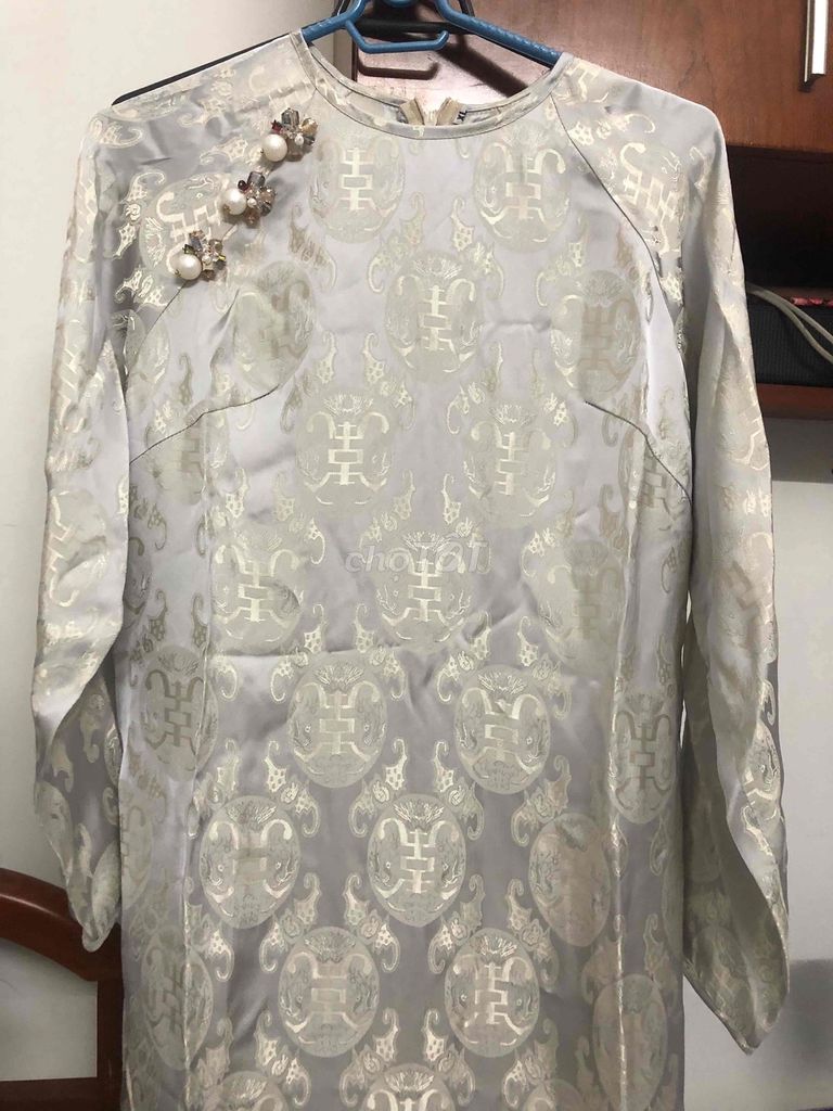 Áo dài Khánh Ngân Lụa nữ XL. Mua bán Quần áo tại Quận Ba Đình Hà Nội được đăng bởi Hằng Trần hình 1