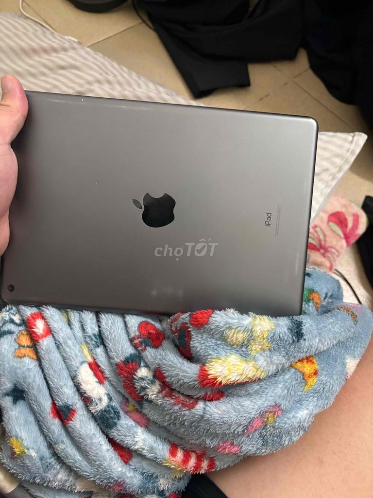 Apple iPad Gen 9 64GB Xám Wifi. Mua bán Máy tính bảng tại Quận Bình Tân Tp Hồ Chí Minh được đăng bởi phuc hình 1