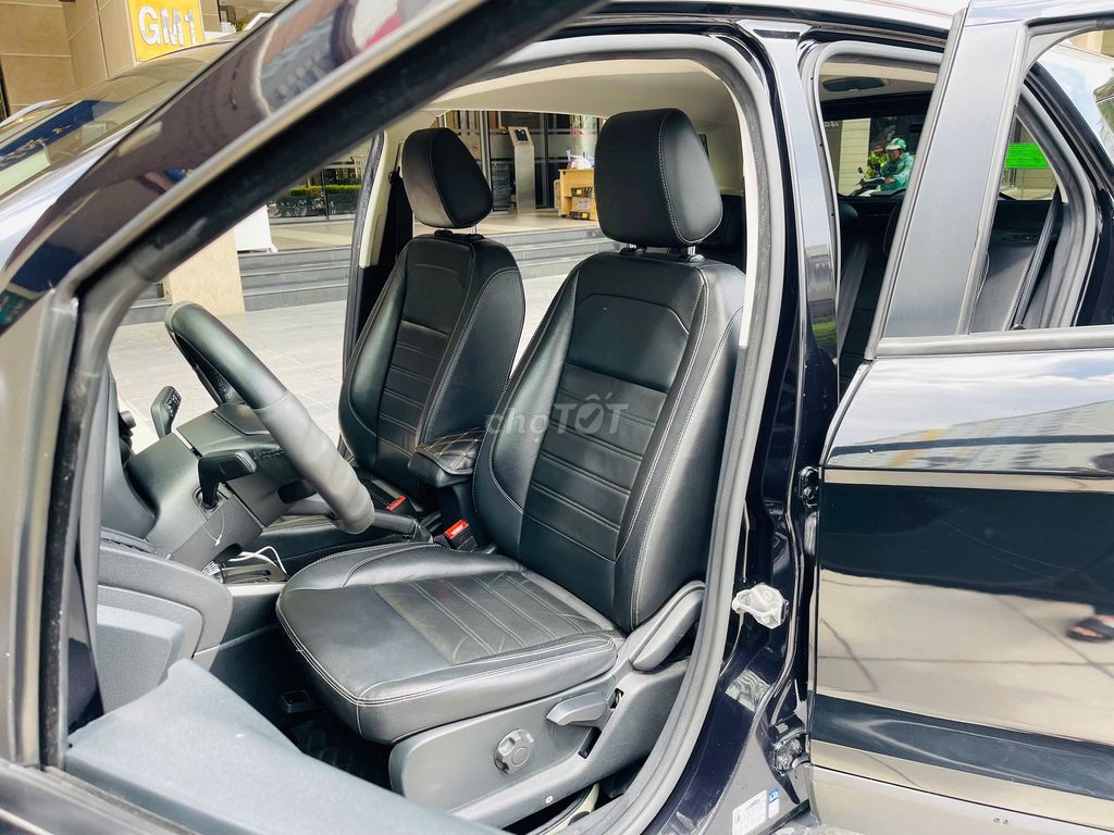 Ford EcoSport 1.5L Titanium AT 2020 - 32350 km. Mua bán Ô tô tại Quận Tân Bình Tp Hồ Chí Minh được đăng bởi Trần Hoàng Long hình 5