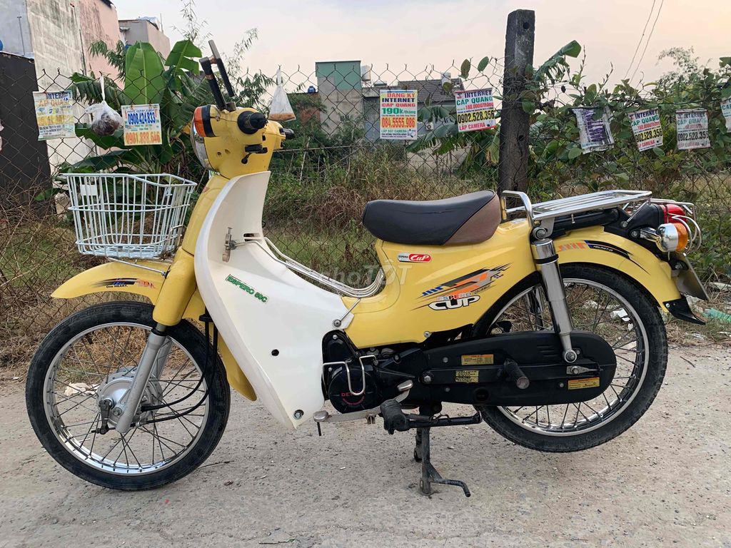 cần bán cup 50cc chạy không cần bằng lái