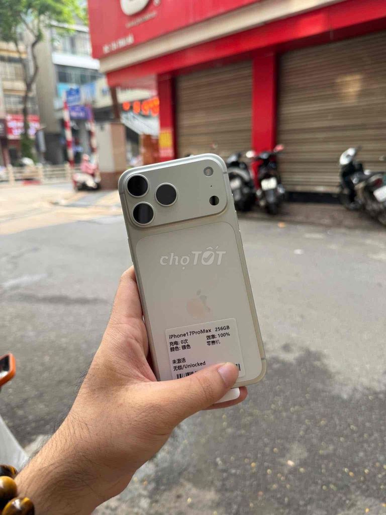 Apple iPhone 17 Pro Max 256GB Bạc LLA Mới. Mua bán Điện thoại tại Quận Hoàng Mai Hà Nội được đăng bởi Tuấn hình 1
