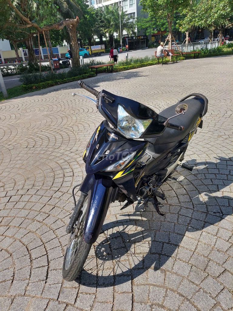 Bán xe Wave RSX mầu đen chính chủ. Mua bán Xe máy tại Quận Hoàng Mai Hà Nội được đăng bởi Phan Lan Phương hình 1