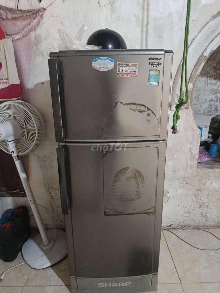 Tủ lạnh Sharp 180L Xám Đã qua sử dụng. Mua bán Tủ lạnh tại Huyện Vụ Bản Nam Định được đăng bởi nam hình 1