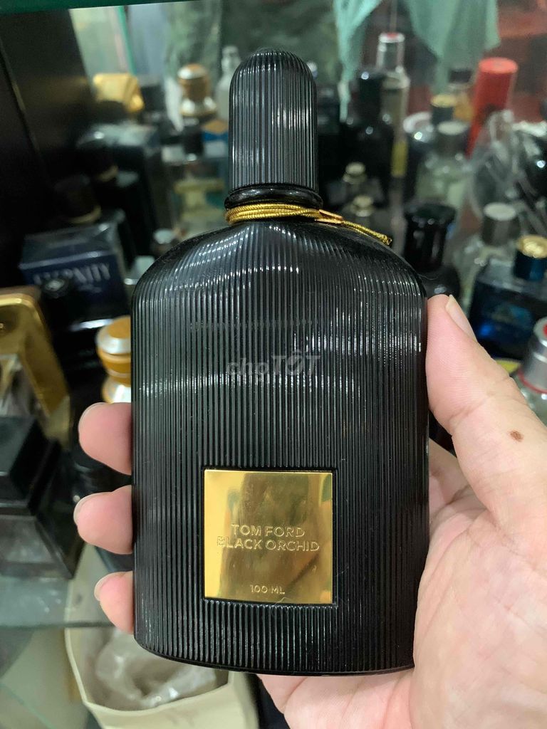 Dư 1 chai nước hoa nữ Tomford Black Orchid 100ml