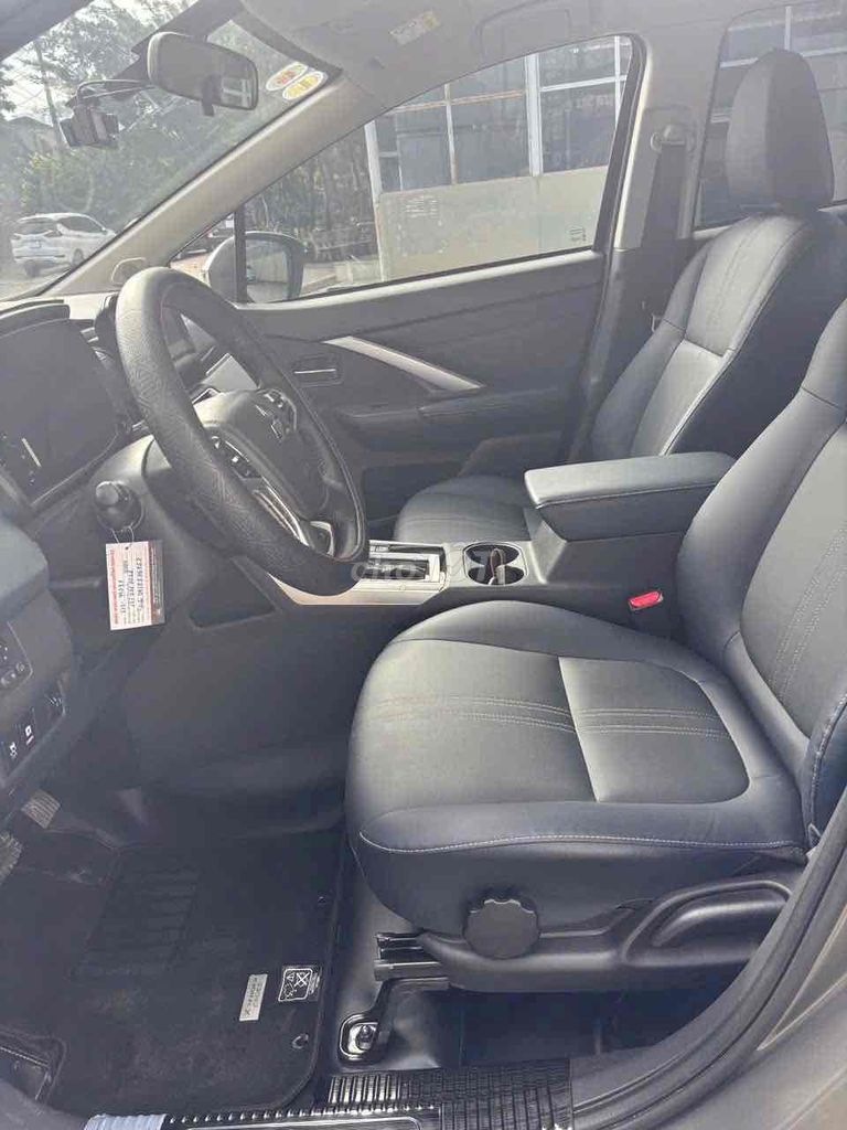 Xpander 2025 Cross Xám siêu lướt 4000 km. Mua bán Ô tô tại Quận 5 Tp Hồ Chí Minh được đăng bởi Thanh Hoàng hình 5