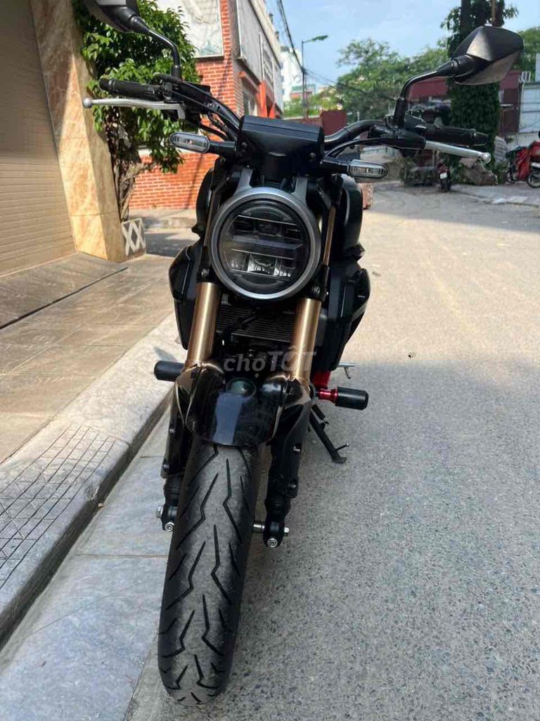 HONDA CB150R ABS FI cuối chót biển 29 Xe lướt mới. Mua bán Xe máy tại Quận Cầu Giấy Hà Nội được đăng bởi Tong motor xe may hình 6