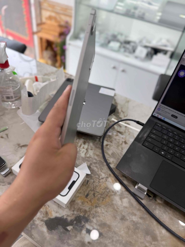 ipad pro m1 12.9inch 5G 512GB. Mua bán Máy tính bảng tại Huyện Thanh Trì Hà Nội được đăng bởi Đoàn Xuân Tùng hình 4
