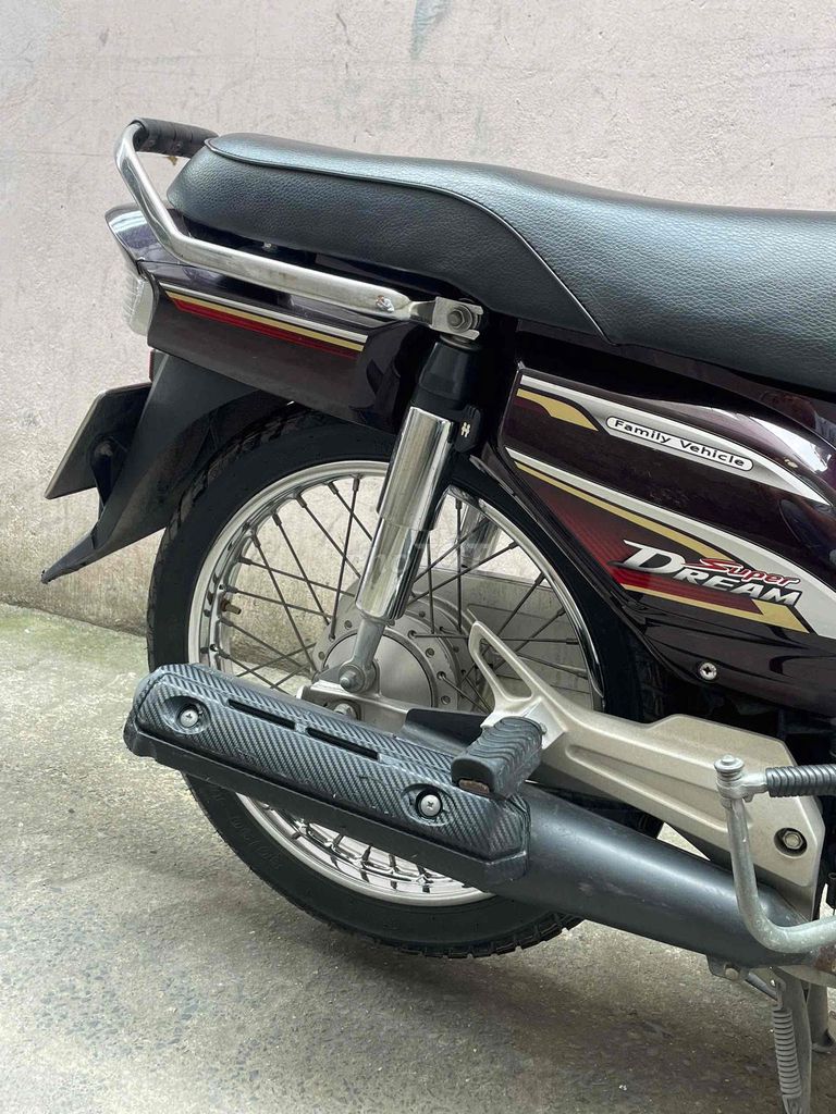 Super Dream 2014 xe đẹp long lanh máy zin. Mua bán Xe máy tại Thành phố Thủ Đức Tp Hồ Chí Minh được đăng bởi Lê Hạnh hình 4