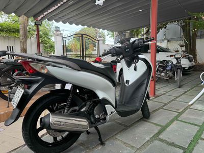 Bán xe SH viet kiều ý, cf anh em gioi thieu 5tri. Mua bán Xe máy tại Thành phố Bà Rịa Bà Rịa - Vũng Tàu được đăng bởi Xuan Vo
