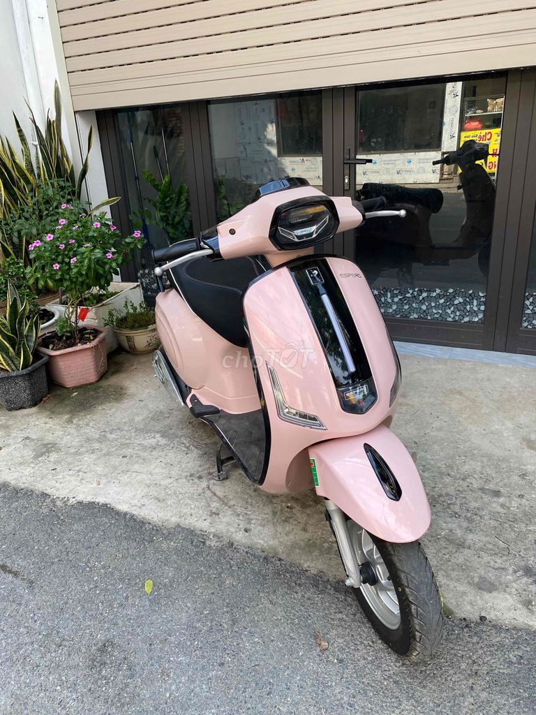 Vespa 50cc 2026 Розовый, пробег 1000 км