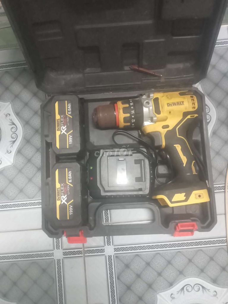 Máy khoan pin Dewalt 199V. Mua bán Đồ chuyên dụng, Giống nuôi trồng tại Thị xã An Nhơn Bình Định được đăng bởi Duong Nguyen Khanh hình 1