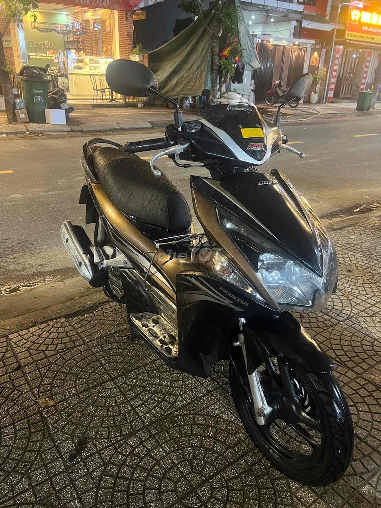 Honda Air Blade Vàng đồng, đen giấy tờ đầy đủ