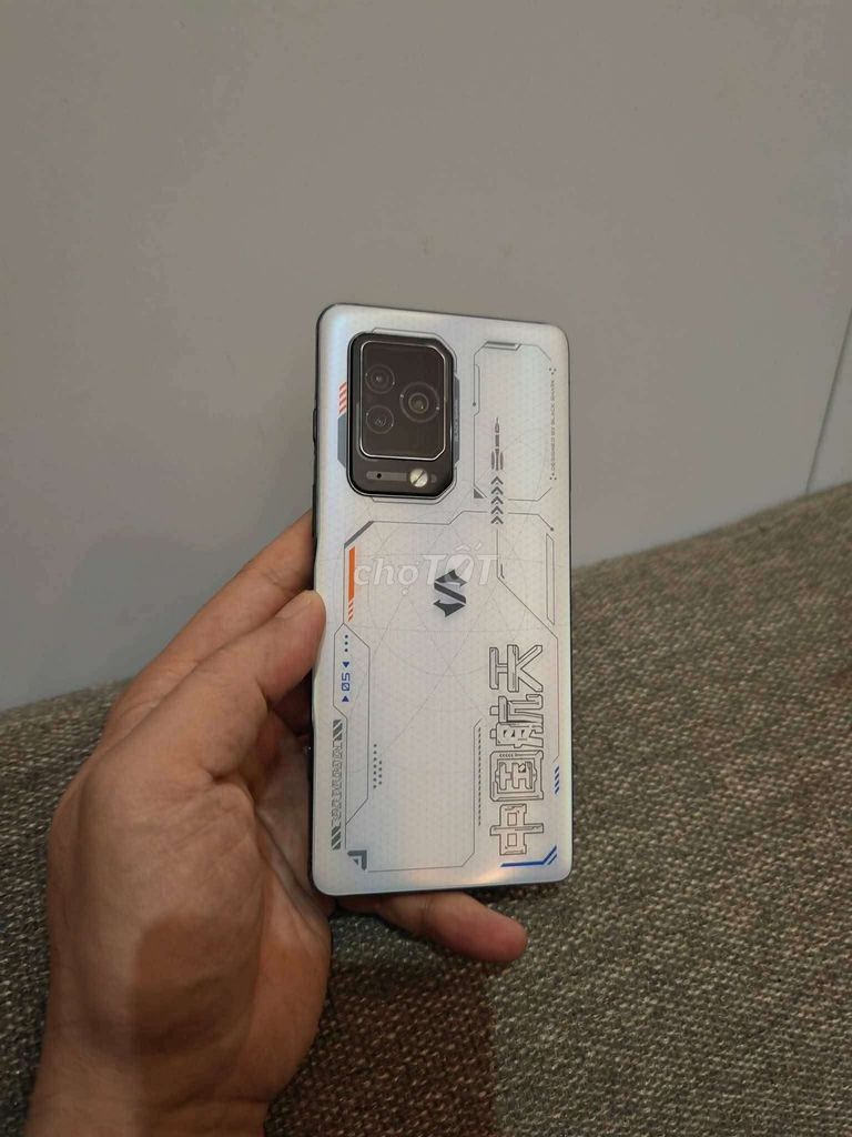 Black Shark 5 Pro 256GB Trắng. Mua bán Điện thoại tại Quận Nam Từ Liêm Hà Nội được đăng bởi Le Quang Vinh hình 1