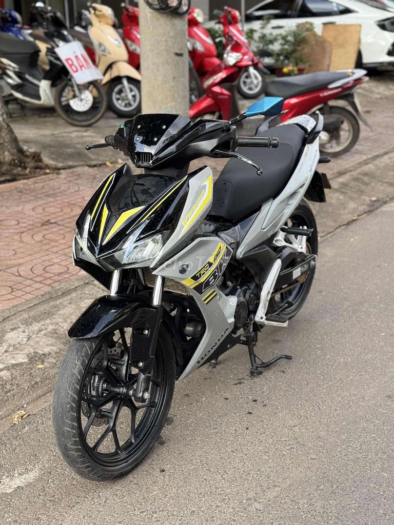 BÁN HONDA WINNER X BẢN ABS MÁY ZIN ÊM CO TRẢ GÓP. Mua bán Xe máy tại Thành phố Buôn Ma Thuột Đắk Lắk được đăng bởi XE MÁY ĐÔNG TÚ hình 1