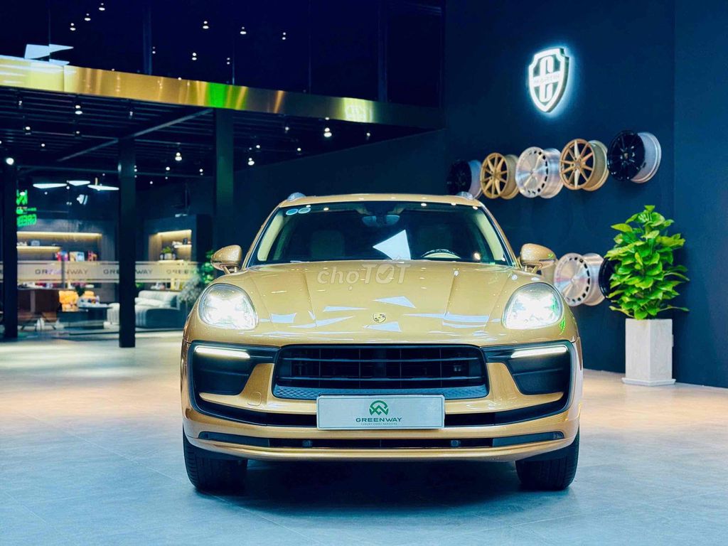 Porsche Macan model 2016. Mua bán Ô tô tại Quận Tân Bình Tp Hồ Chí Minh được đăng bởi GREENWAY AUTO hình 2