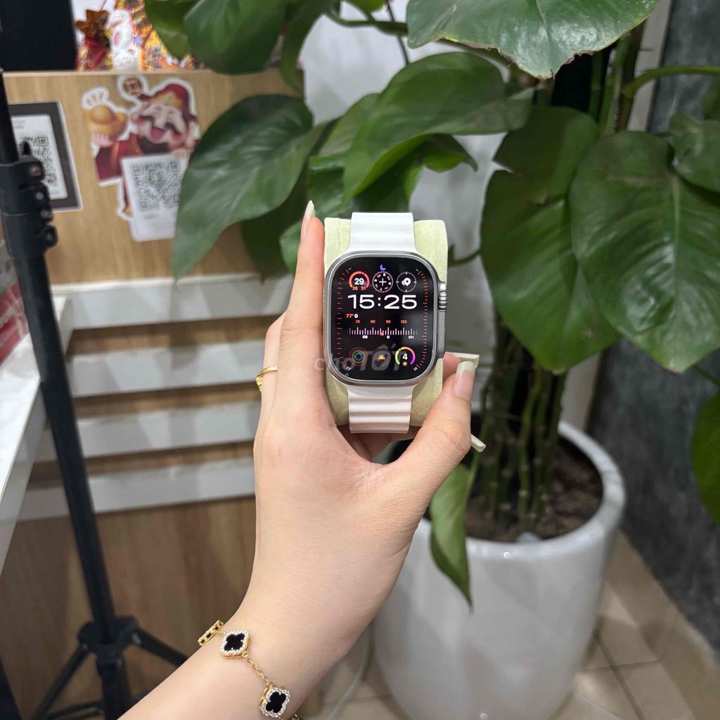 Apple Watch Ultra 1 Trắng Cả nam và nữ. Mua bán Thiết bị đeo thông minh tại Quận Thanh Xuân Hà Nội được đăng bởi Thu Trang hình 1